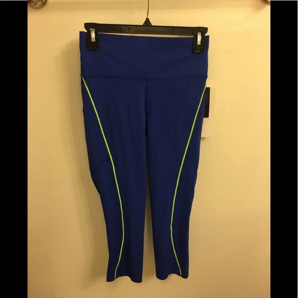 Lululemon NWT Chase Me Crop Sea Wheeze 2017 - Picture 7 of 8